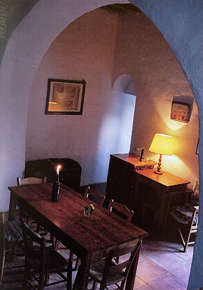 Image of the living room of Henry's Amorgos house in Langatha, langada, Lankada